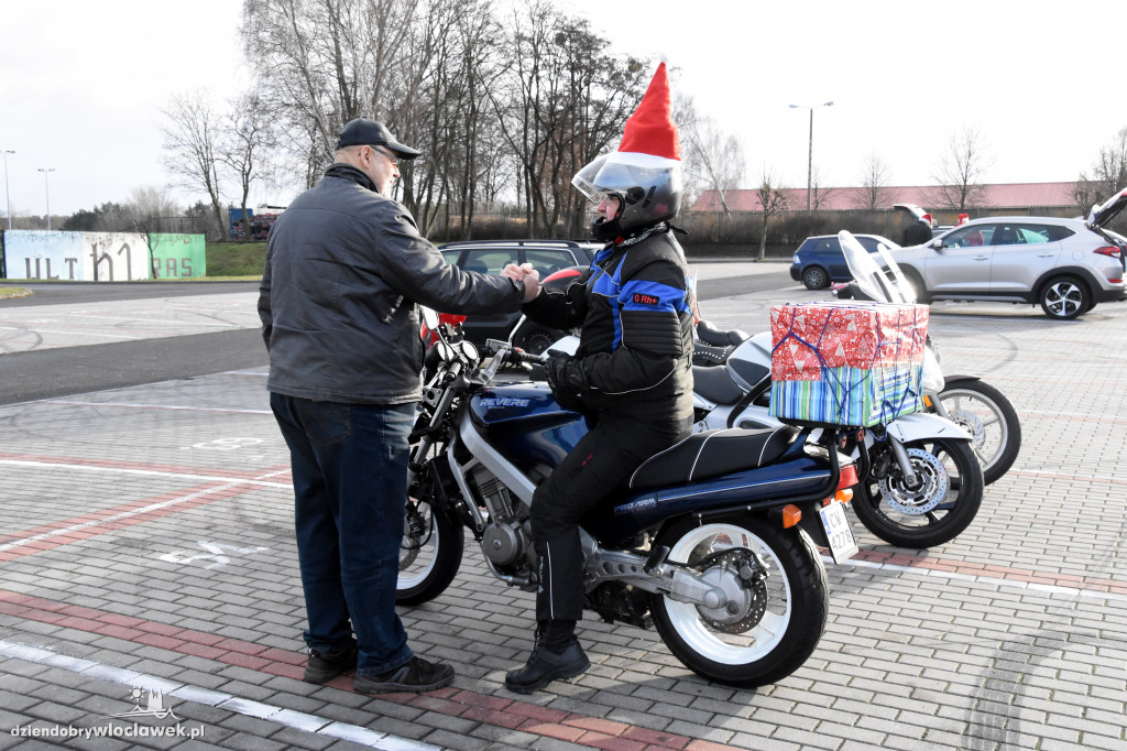 Motomikołaje pod Halą Mistrzów