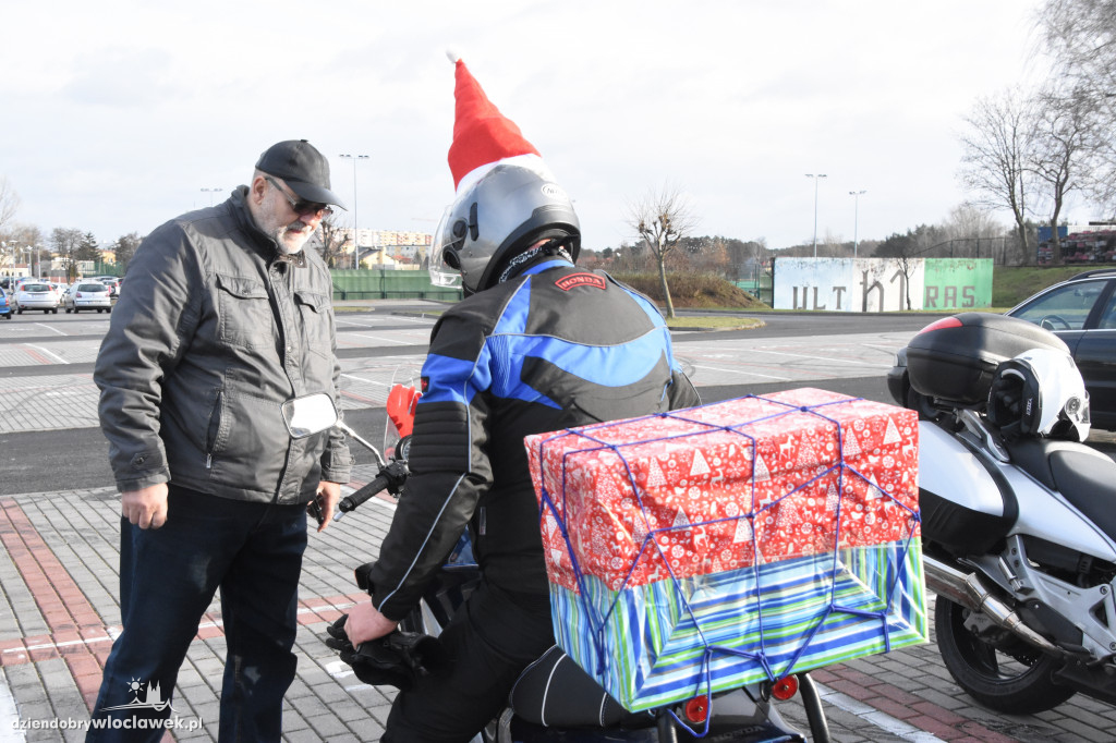 Motomikołaje pod Halą Mistrzów