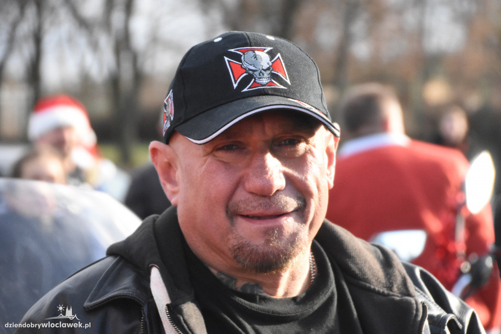 Motomikołaje pod Halą Mistrzów