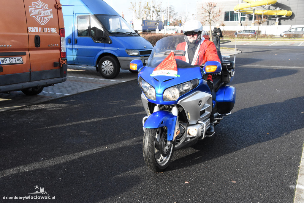 Motomikołaje pod Halą Mistrzów
