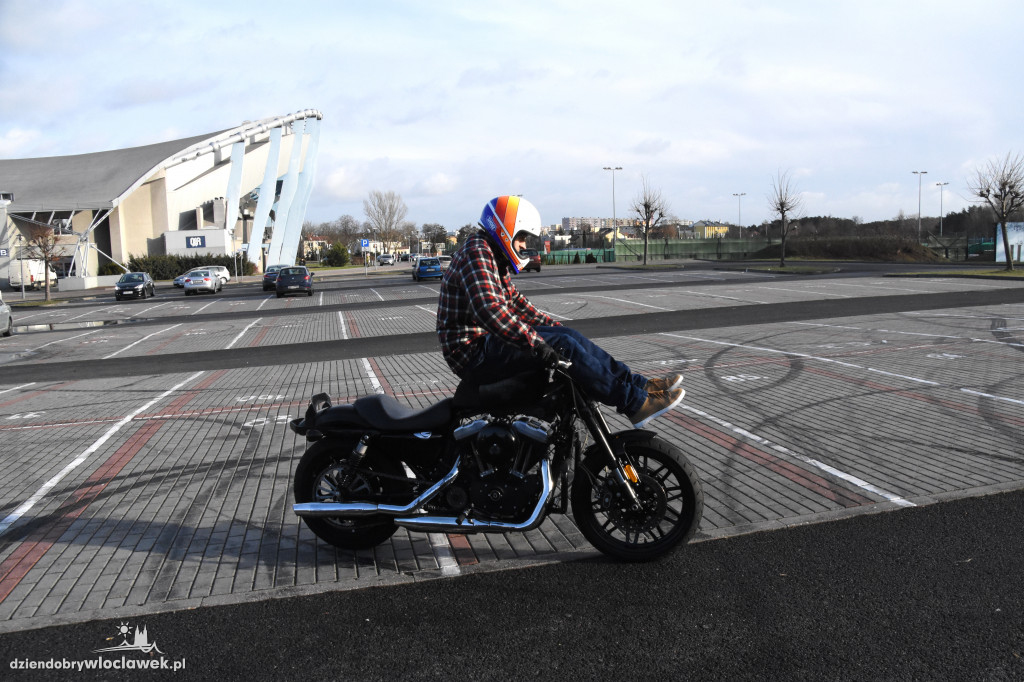 Motomikołaje pod Halą Mistrzów