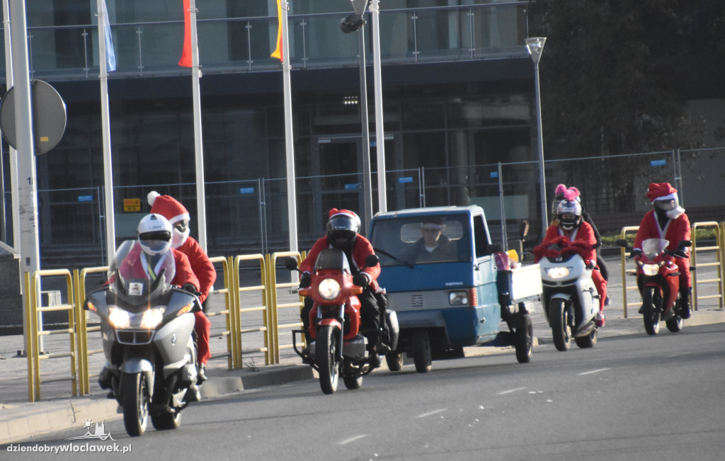 Przejazd Motomikołajów przez miasto