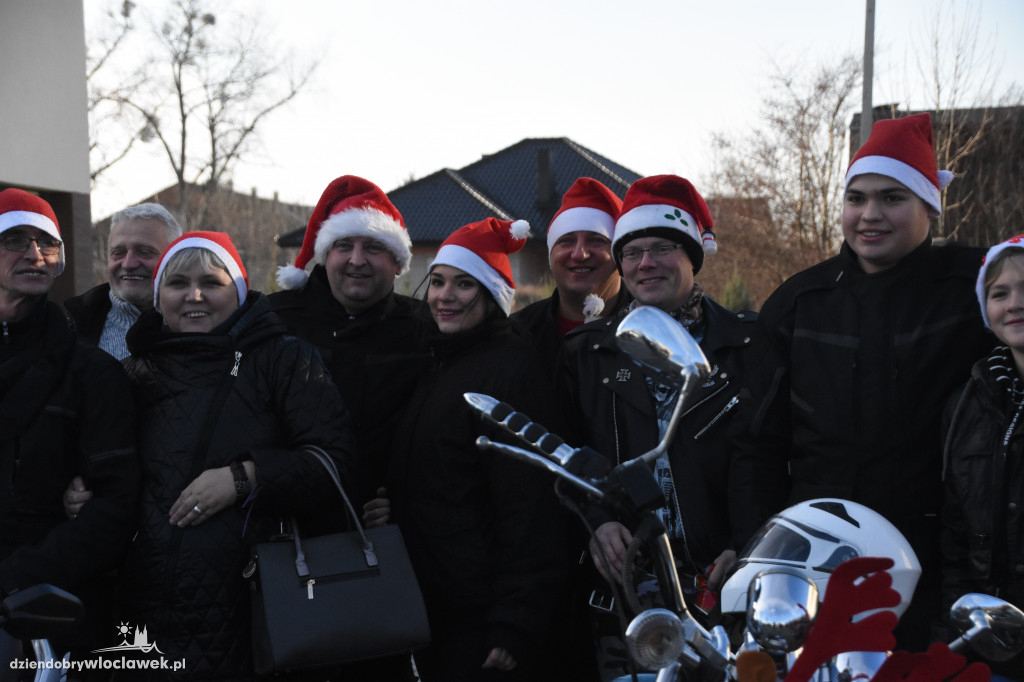 Motocykliści z wizytą w Domu Dziecka