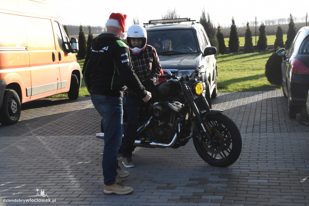 Motocykliści z wizytą w Domu Dziecka