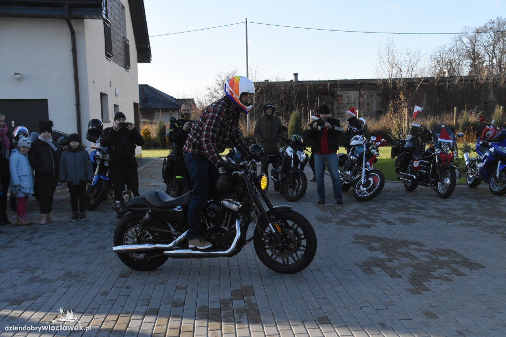 Motocykliści z wizytą w Domu Dziecka