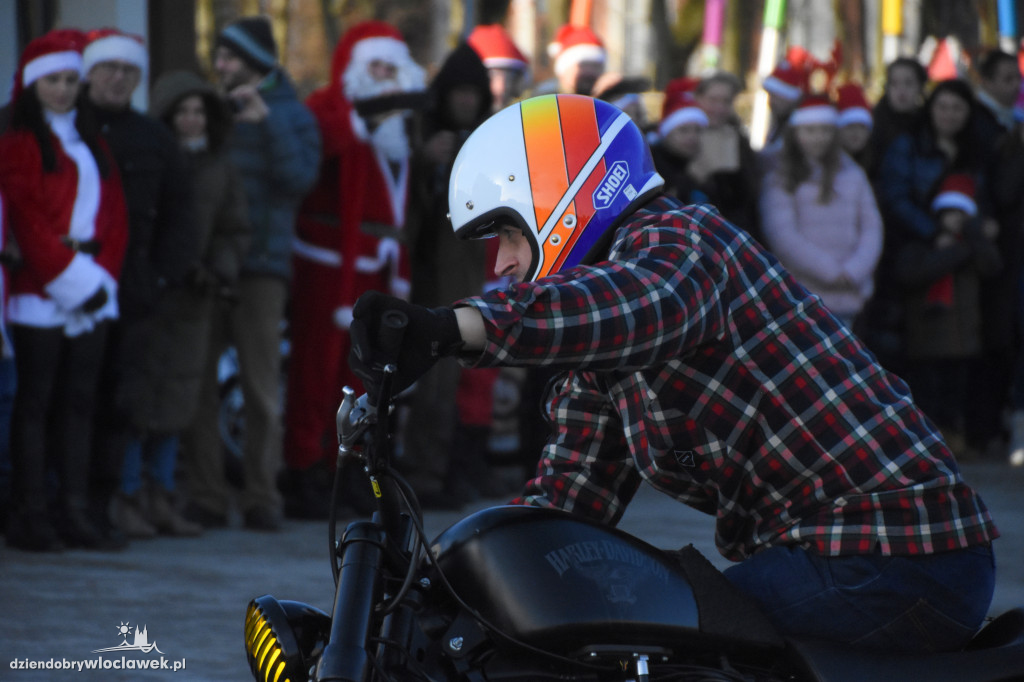 Motocykliści z wizytą w Domu Dziecka