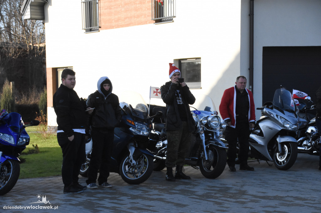 Motocykliści z wizytą w Domu Dziecka
