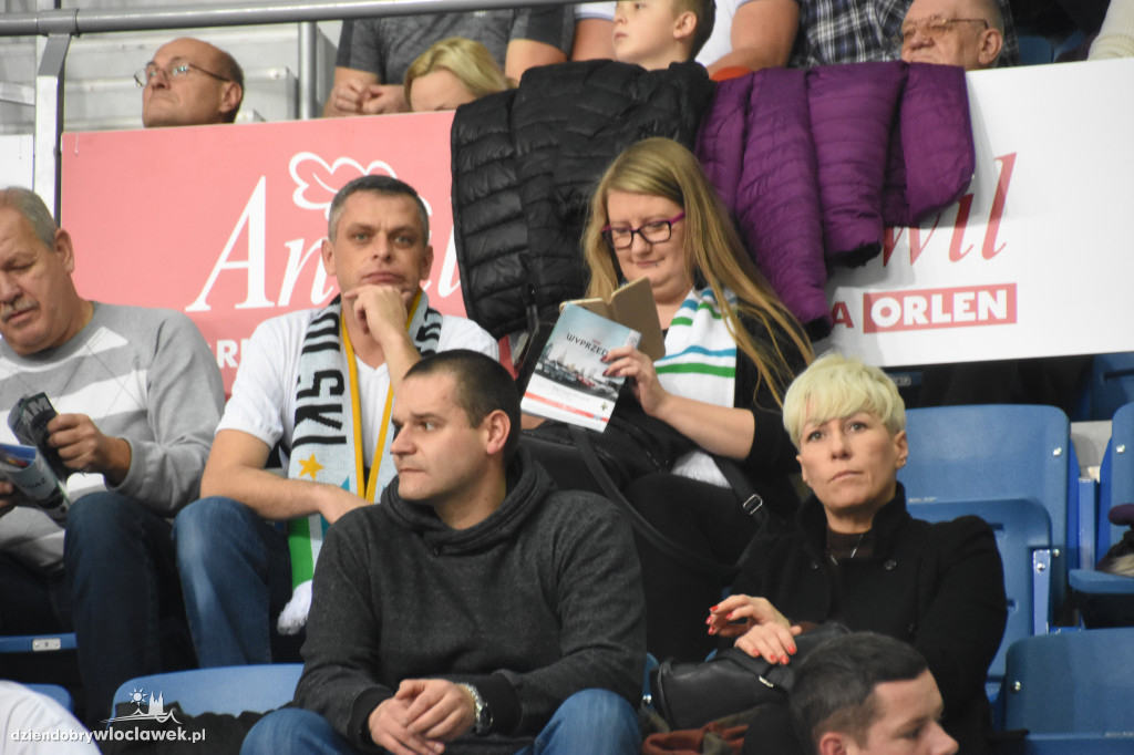 Kibice na meczu Anwilu z BK Ventspils