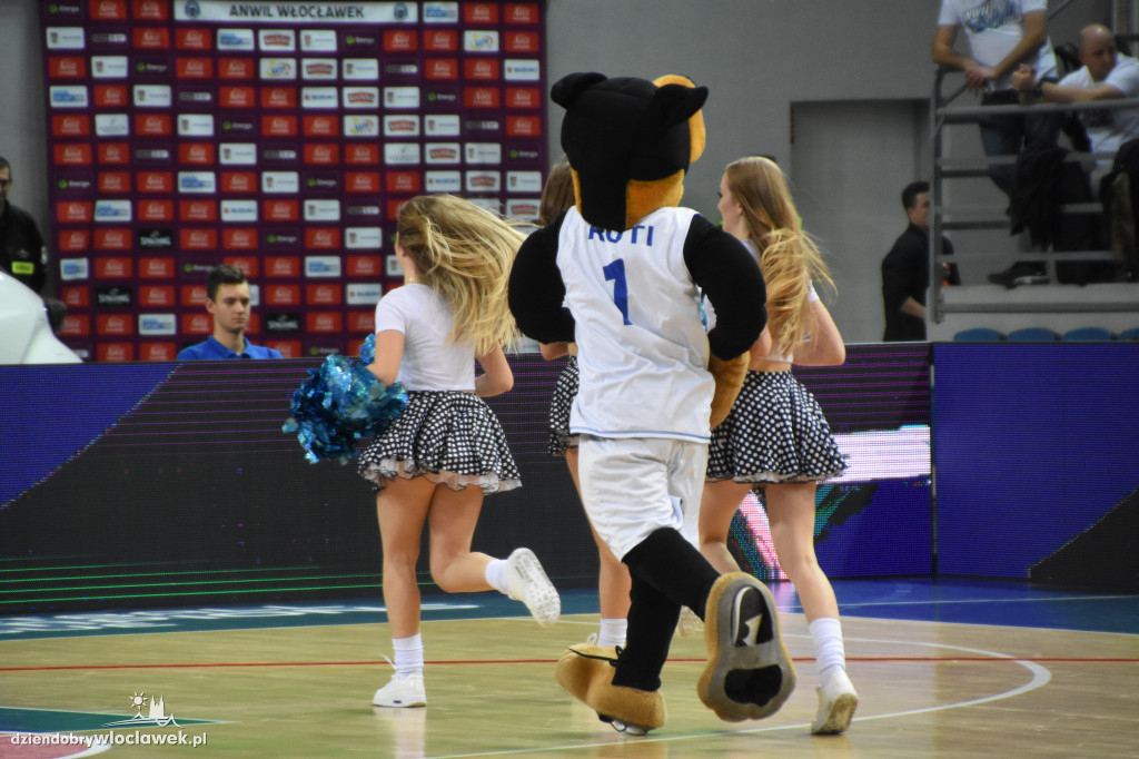 DT na meczu Anwilu z BK Ventspils