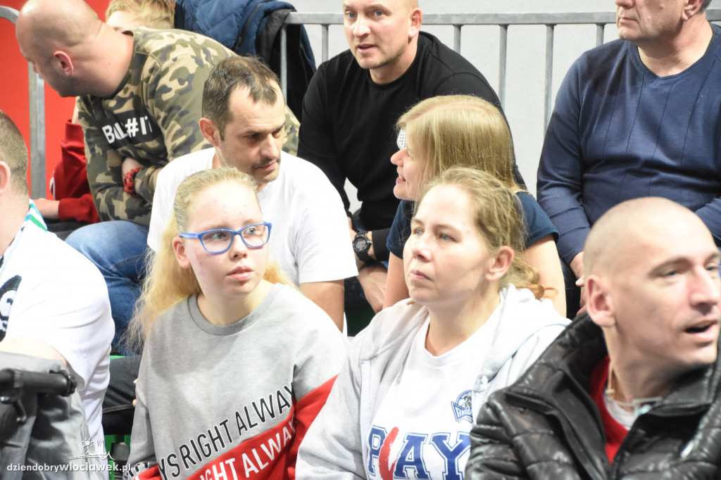 Kibice na meczu Anwilu z BK Ventspils