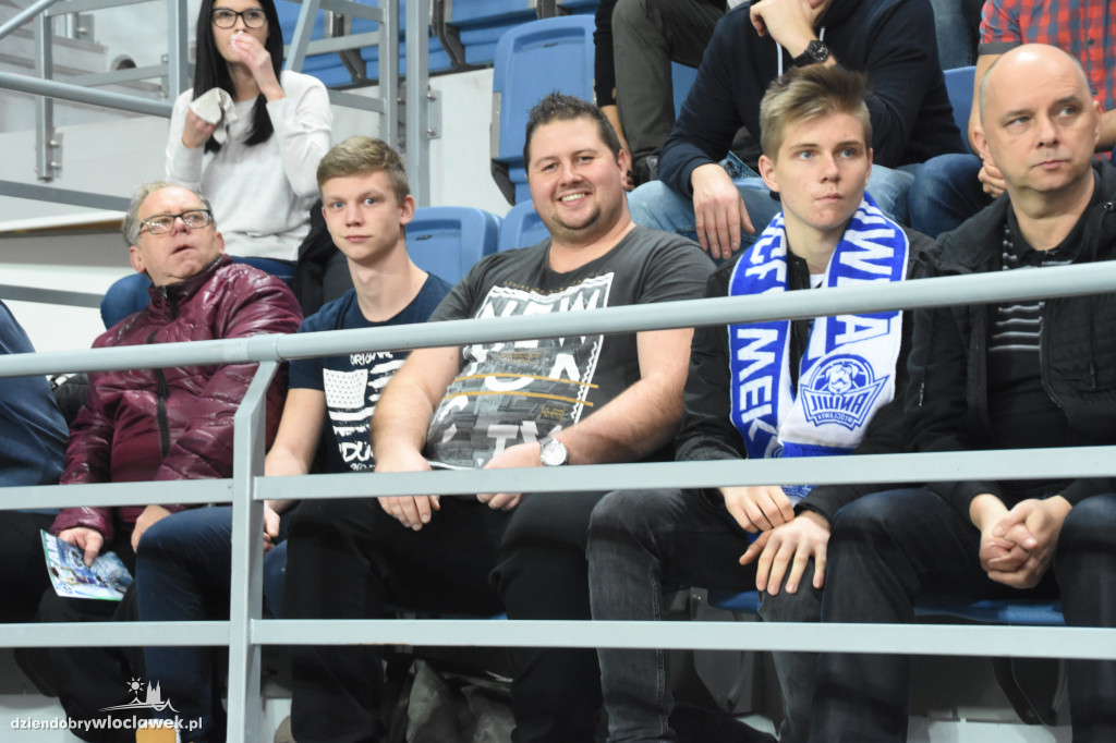 Kibice na meczu Anwilu z BK Ventspils