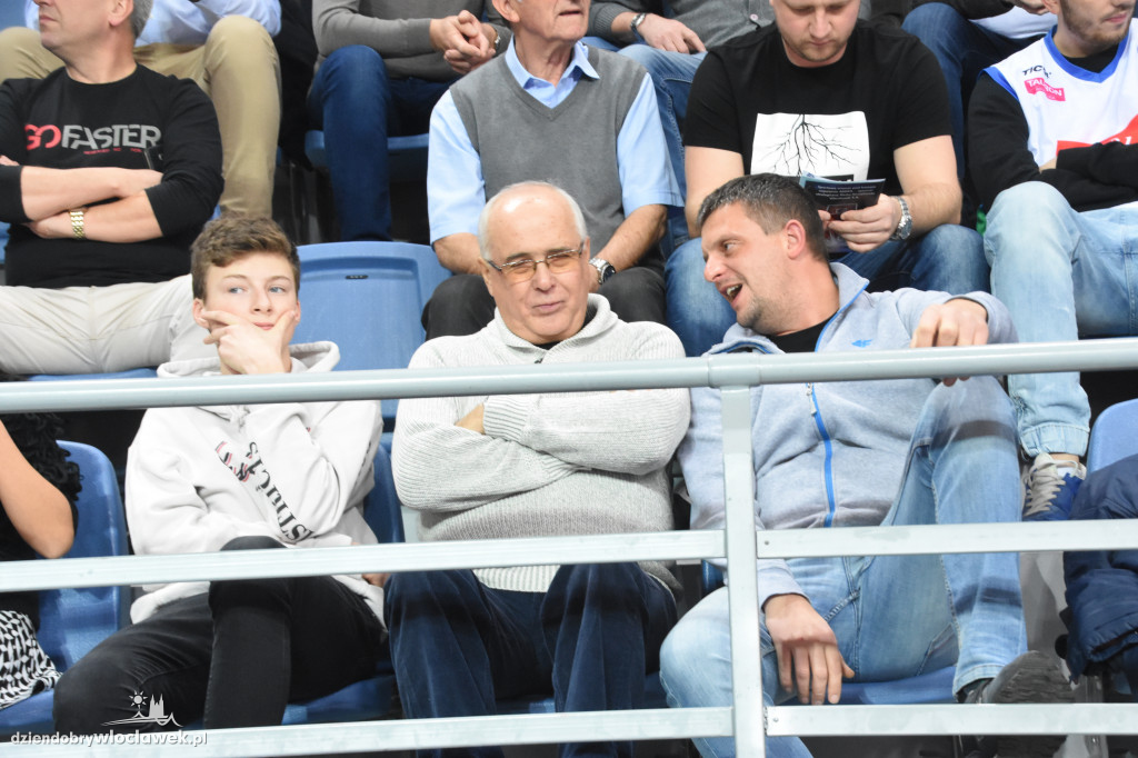 Kibice na meczu Anwilu z BK Ventspils