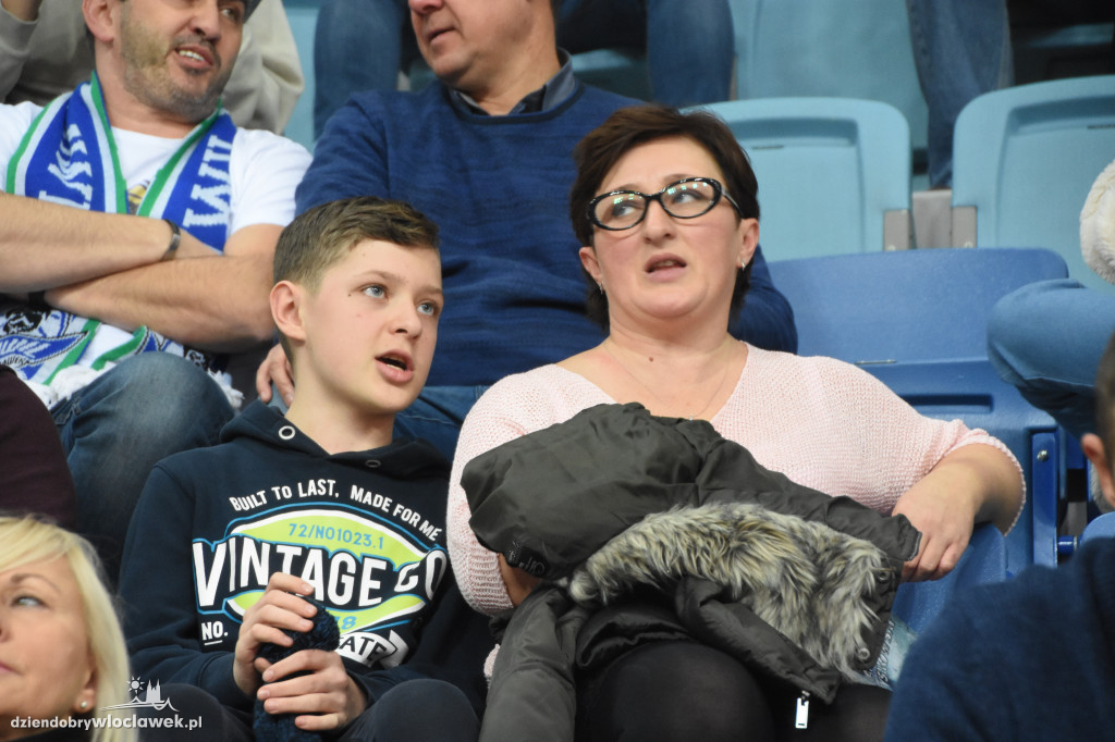 Kibice na meczu Anwilu z BK Ventspils