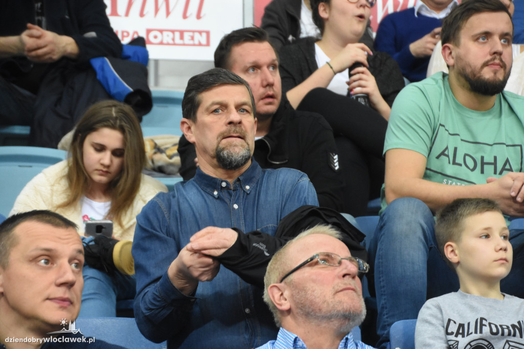 Kibice na meczu Anwilu z BK Ventspils