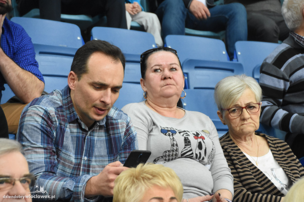 Kibice na meczu Anwilu z BK Ventspils