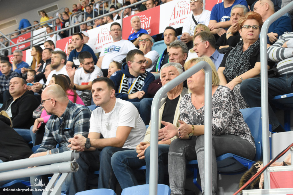Kibice na meczu Anwilu z BK Ventspils
