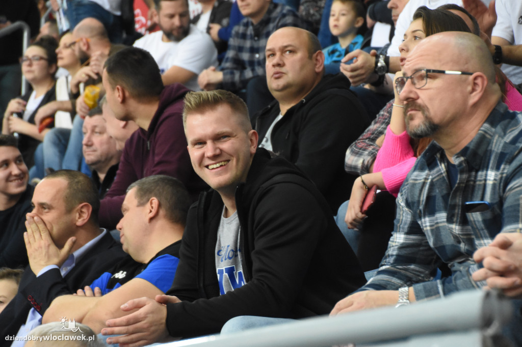 Kibice na meczu Anwilu z BK Ventspils
