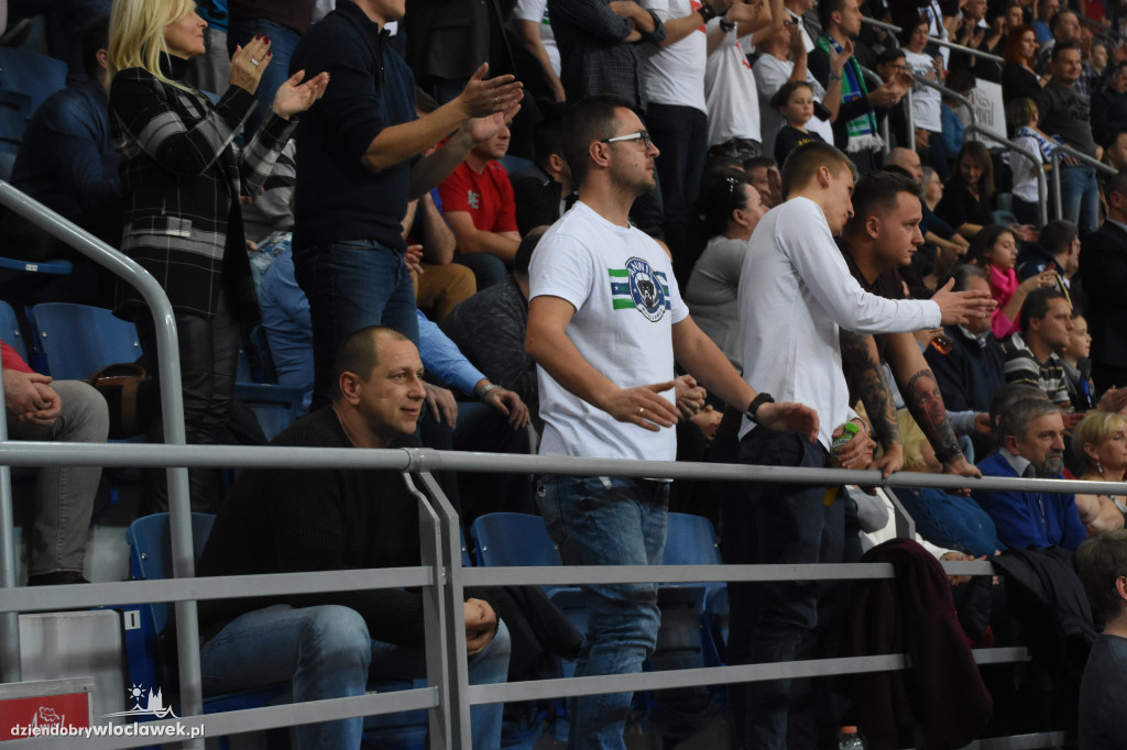 Kibice na meczu Anwilu z BK Ventspils