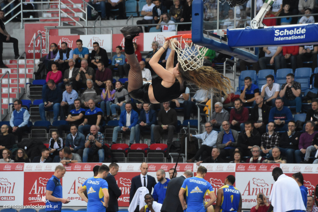 DT na meczu Anwilu z BK Ventspils