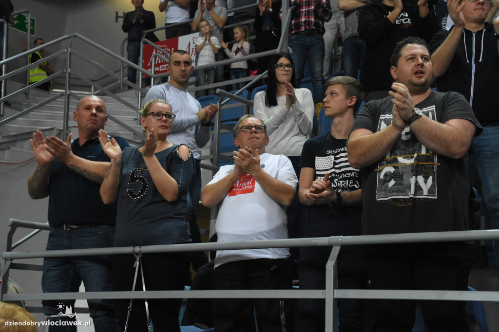 Kibice na meczu Anwilu z BK Ventspils