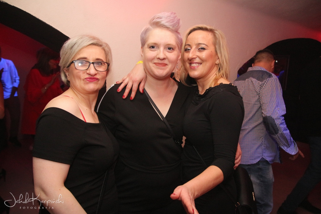 Sobotnia noc w Browar Loft Music & Pub
