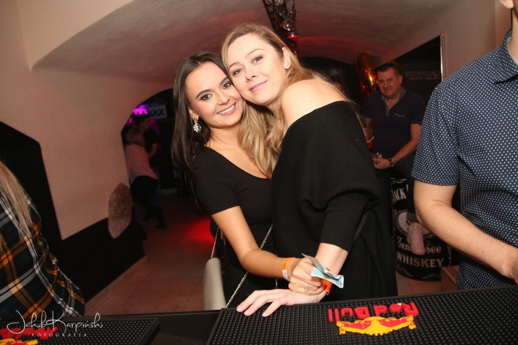Sobotnia noc w Browar Loft Music & Pub
