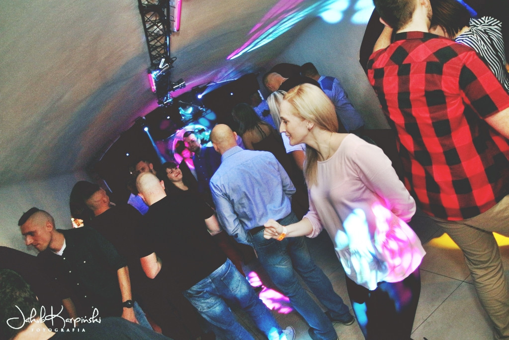 Sobotnia noc w Browar Loft Music & Pub