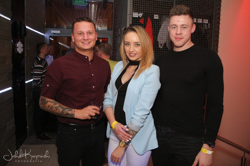 Sobotnia noc w Browar Loft Music & Pub