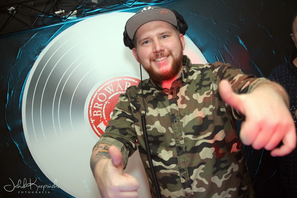 Sobotnia noc w Browar Loft Music & Pub