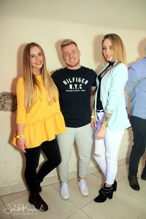 Sobotnia noc w Browar Loft Music & Pub