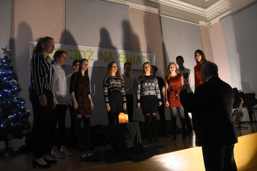 Koncert `Przyjdź na świat` w LZK