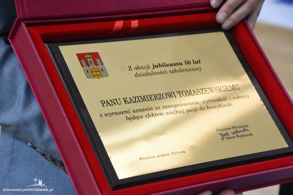 TKM honoruje trenera legendę