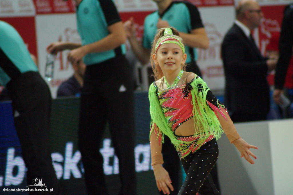 Cheerleaderki na meczu z Avellino