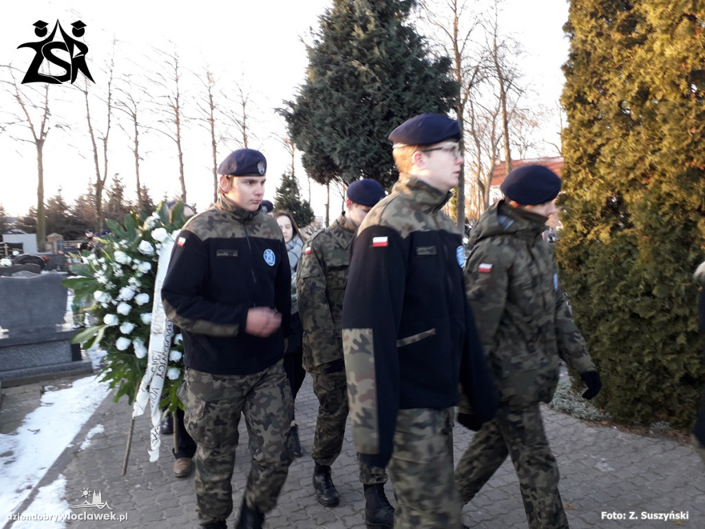 Tłumy pożegnały 16-letnią Wiktorię