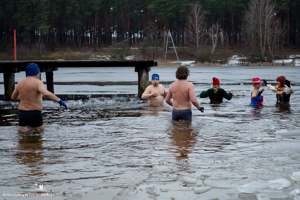 WOŚP 2019: Morsy nad jez. Czarnym