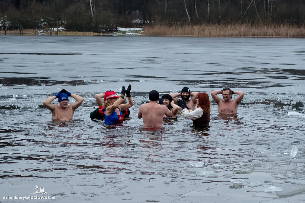 WOŚP 2019: Morsy nad jez. Czarnym