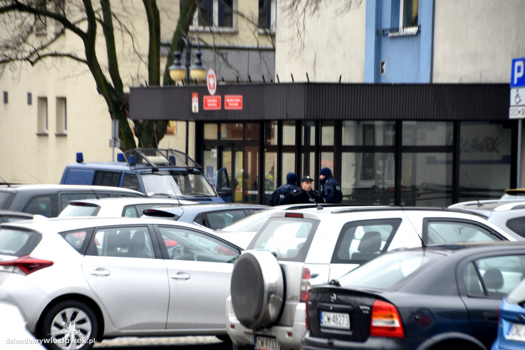 Bomba w budynku urzędu miasta?
