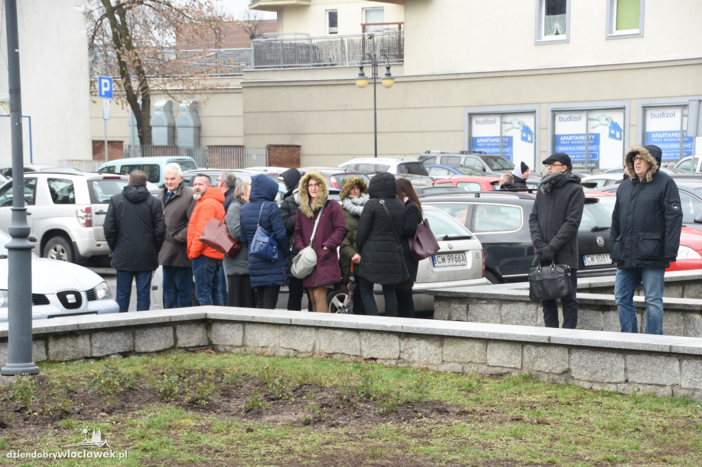 Bomba w budynku urzędu miasta?