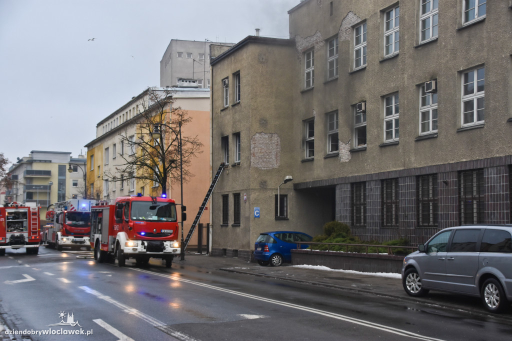 Pożar w budynku poczty przy Chopina