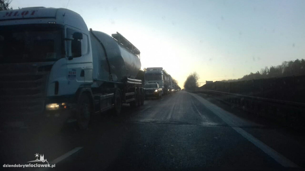 4 auta zderzyły się na A1