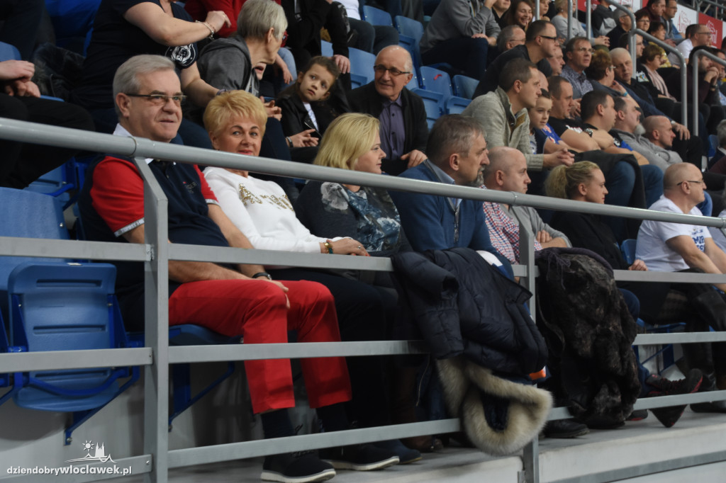 Kibice na meczu Anwilu z BK Banvit