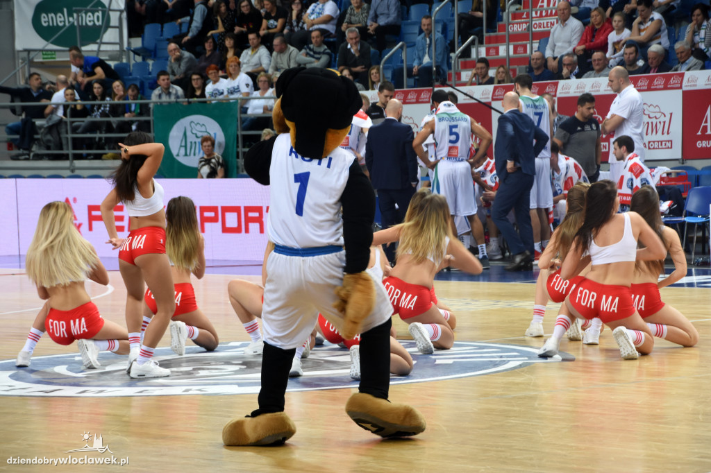 Cheerleaderki na meczu z BK Banvit