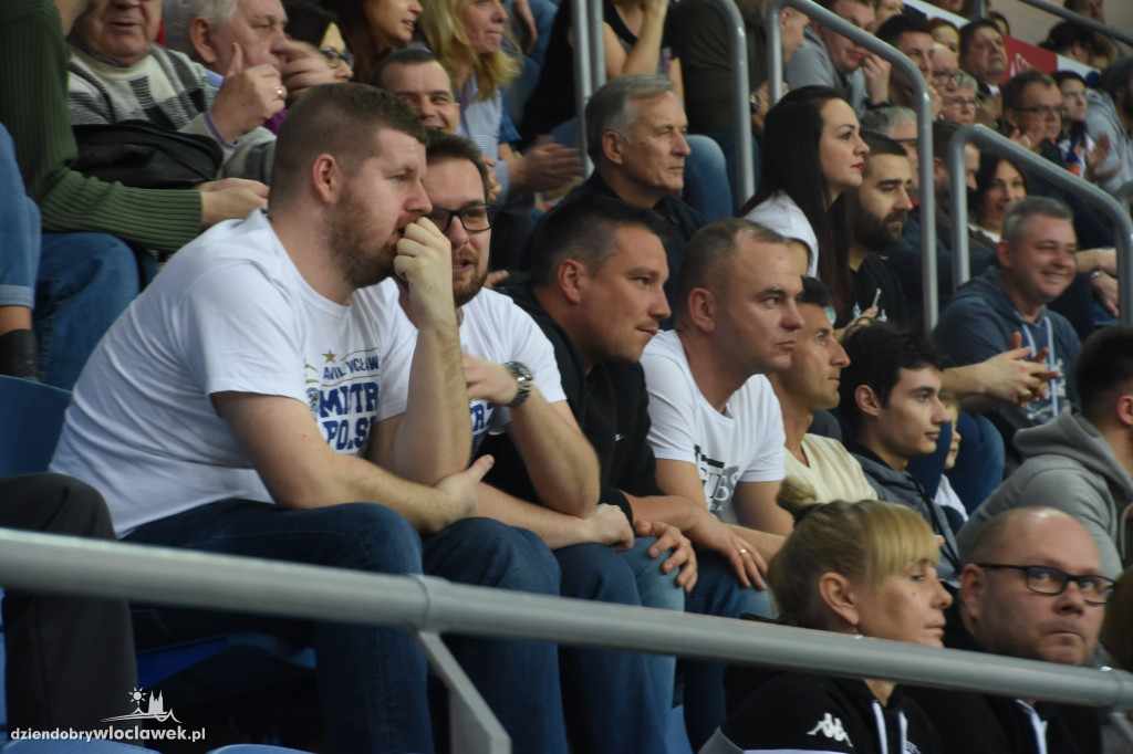 Kibice na meczu Anwilu z BK Banvit