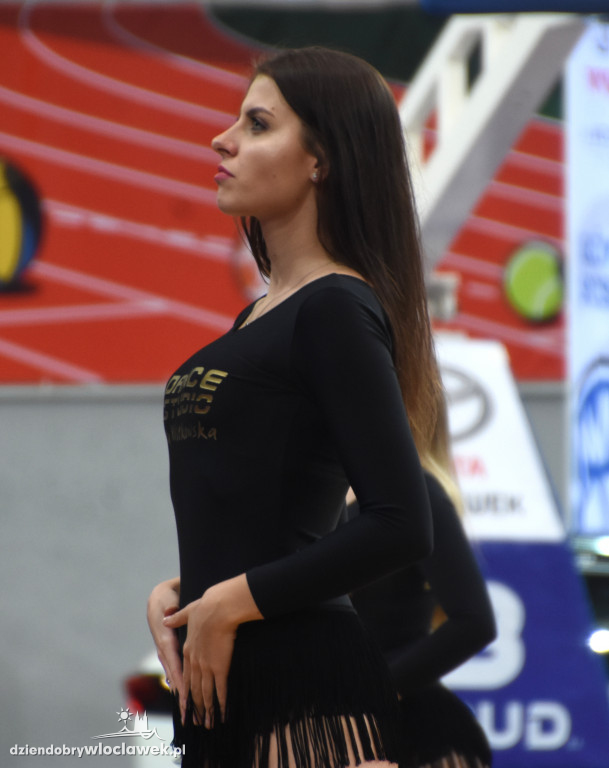 Cheerleaderki na meczu z BK Banvit
