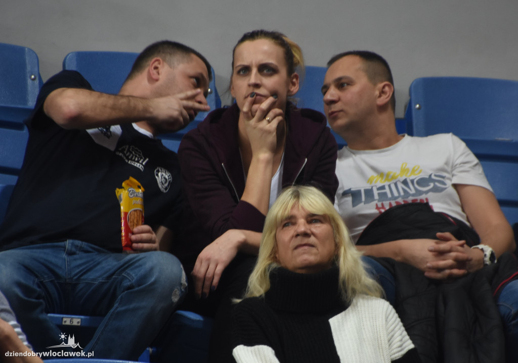 Kibice na meczu Anwilu z BK Banvit