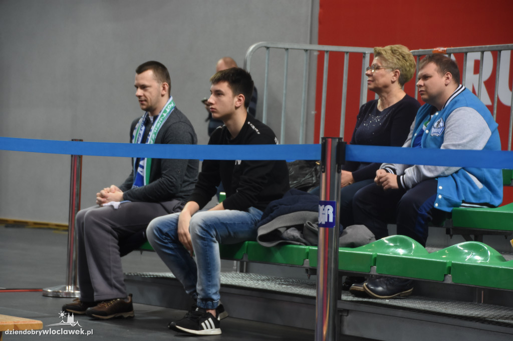 Kibice na meczu Anwilu z BK Banvit