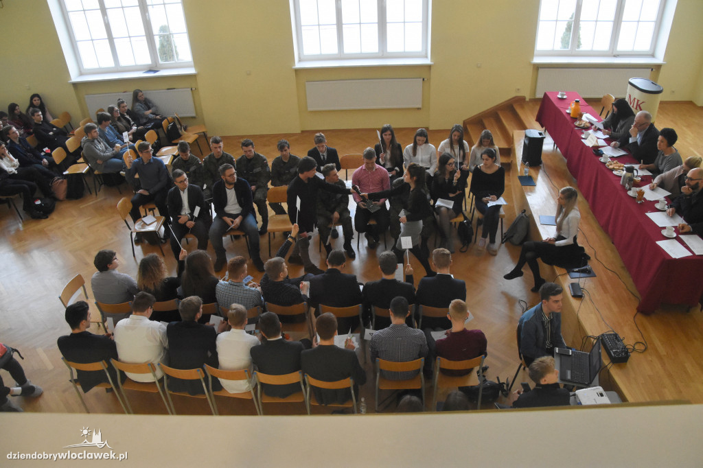 Debata w LMK o stosunkach Polski z Rosją