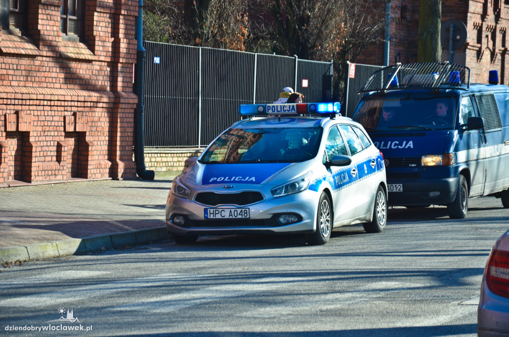 Alarm bombowy w budynkach sądu