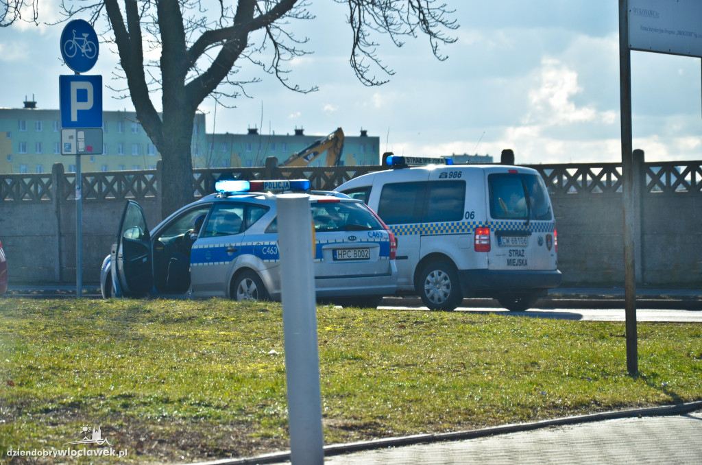 Alarm bombowy w budynkach sądu