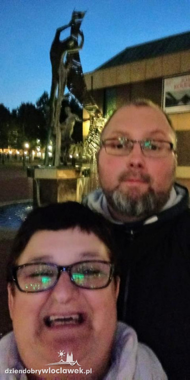Pokazali zdjęcia swoich drugich połówek